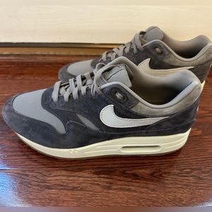 Air Max 1 Crepe Soft Grey 10.5
